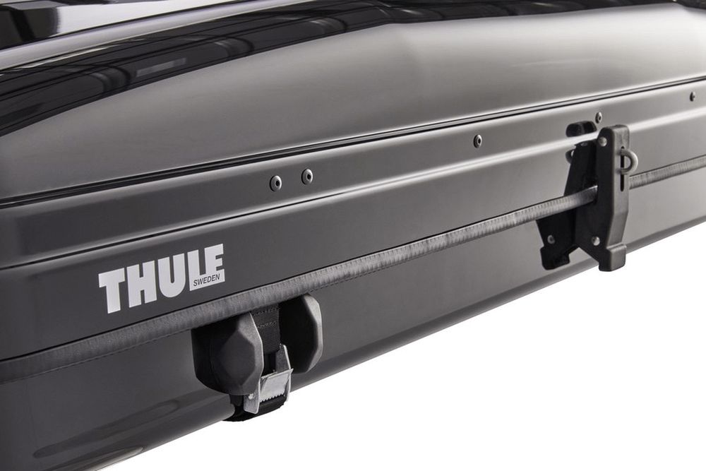 Thule Basin Wedge Hard-Shell Roof Top Tent Roof Box Close Up