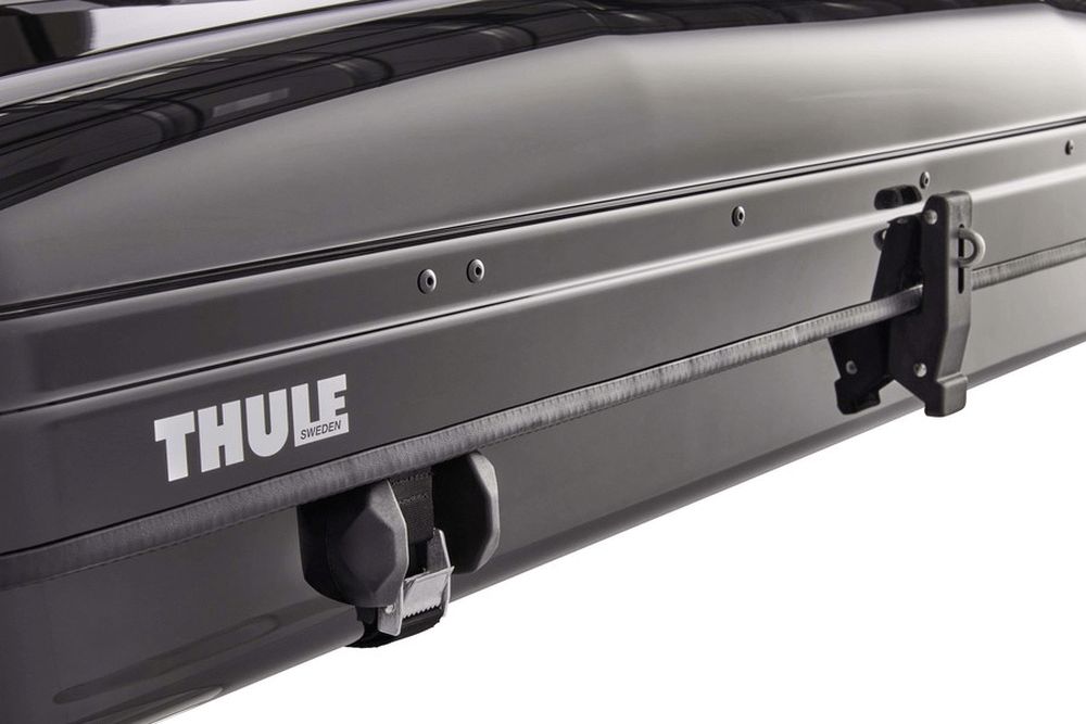 Thule Basin Hard-Shell Roof Top Tent Roof Box Close Up